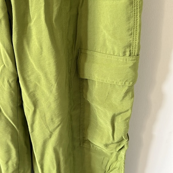Anthropologie Cargo Parachute Pants Moss Green Pockets Drawstring Jogger M NEW - Picture 8 of 16